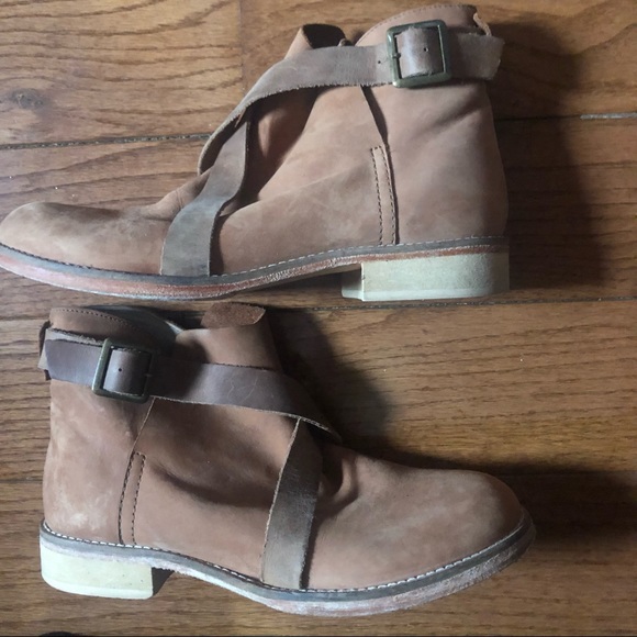 ❤️Free People Las Palmas Taupe Brown Ankle Booties Leather Buckle Size 8 - Picture 4 of 9
